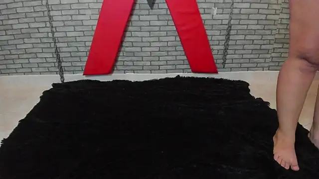 hillary bigbutt online show from 23, 5, 2026