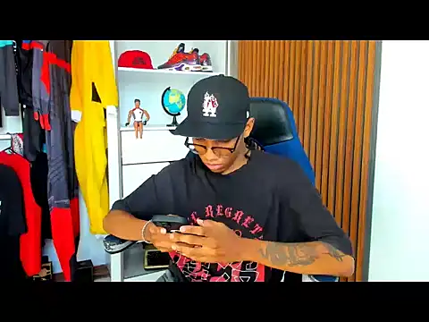 yandi hot online show from 23, 2, 2026