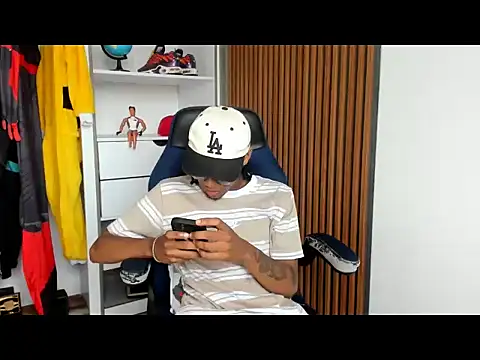 yandi hot online show from 2, 3, 2026