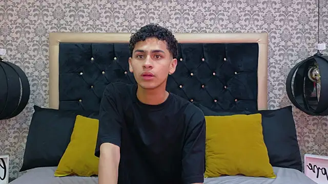 Snapshot of Dark_Sultan chatting on 18, 2, 2026 Dark Sultan online show from 18, 2, 2026