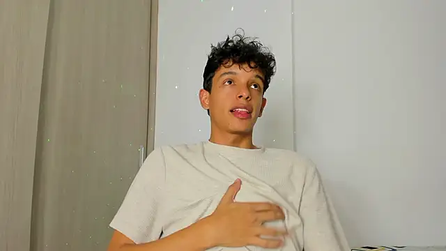 Snapshot of Maxfrost1 chatting on 26, 2, 2026 Maxfrost1 online show from 26, 2, 2026