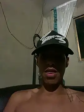 Snapshot of Alee_2005 chatting on 1, 3, 2026 Alee 2005 online show from 1, 3, 2026