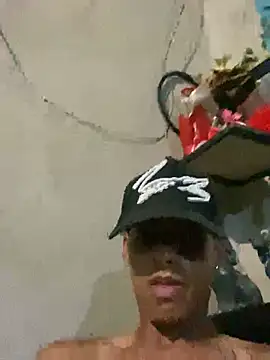 Snapshot of Alee_2005 chatting on 25, 2, 2026 Alee 2005 online show from 25, 2, 2026