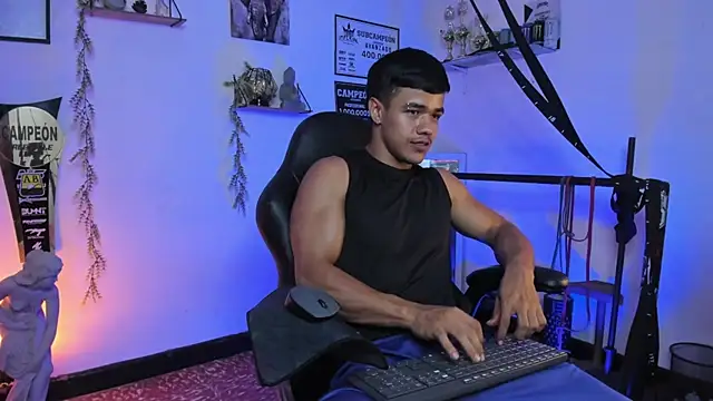 Snapshot of Rob_zaens33 chatting on 24, 2, 2026 Rob zaens33 online show from 24, 2, 2026