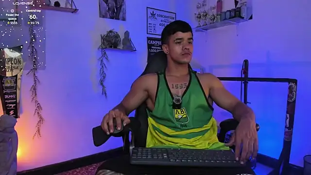 Rob zaens33 online show from 10, 3, 2026