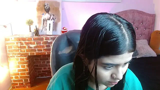 mila quin online show from 5, 4, 2026