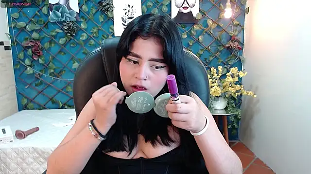 Snapshot of mila_quin chatting on 28, 6, 2026 mila quin online show from 28, 6, 2026