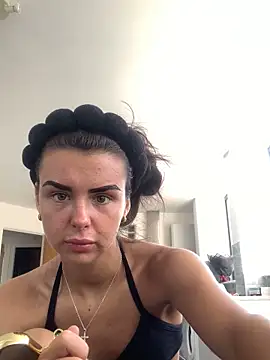 Amberbanxx online show from 1, 5, 2026