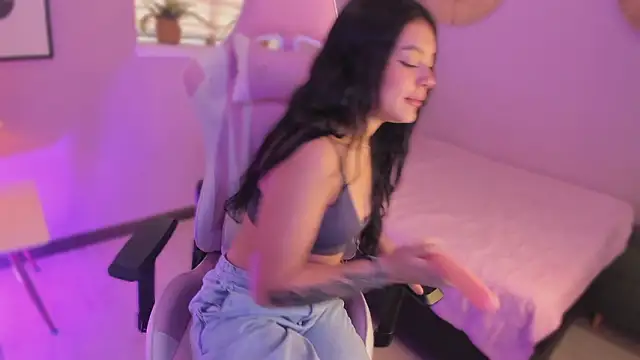 Snapshot of Lummii_ chatting on 19, 2, 2026 Lummii online show from 19, 2, 2026