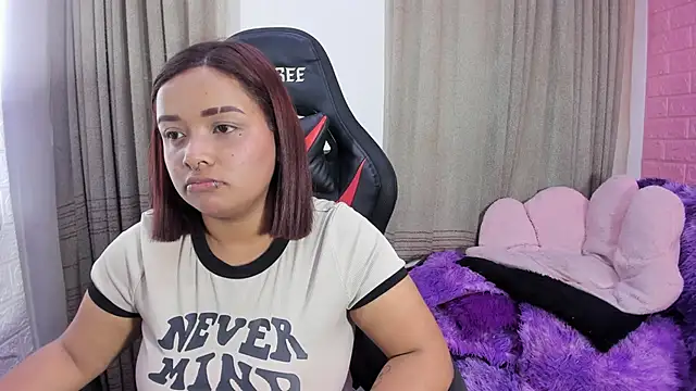 Snapshot of Sienna_Lux01 chatting on 25, 2, 2026 Sienna Lux01 online show from 25, 2, 2026