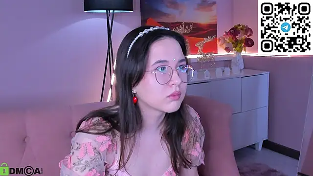 leylamirage online show from 2, 5, 2026
