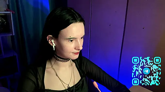 MabelDefina online show from 26, 3, 2026