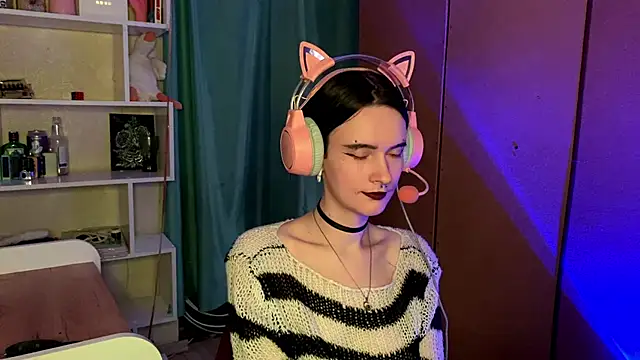 MabelDefina online show from 12, 3, 2026