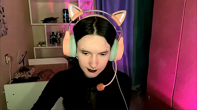 MabelDefina online show from 28, 5, 2026