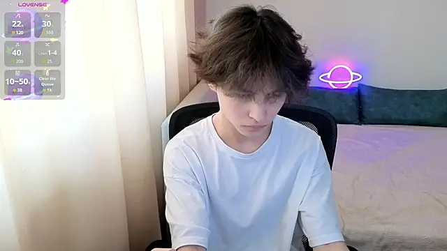  LukaHayes  online show from 2, 4, 2026