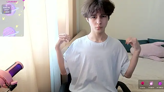  LukaHayes  online show from 4, 3, 2026