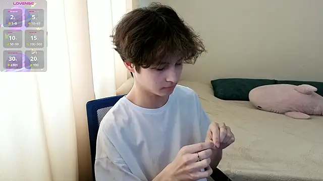 Snapshot of _LukaHayes_ chatting on 25, 2, 2026 LukaHayes online show from 25, 2, 2026