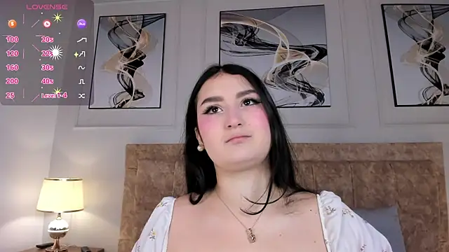 zoe moon   online show from 7, 5, 2026