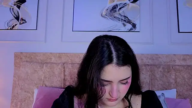 Snapshot of zoe_moon__ chatting on 12, 7, 2026 zoe moon online show from 12, 7, 2026