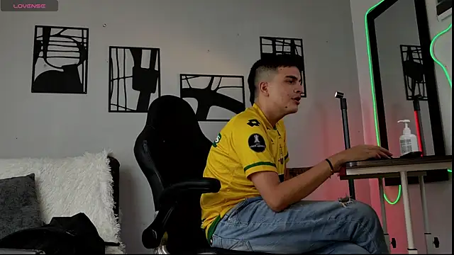 nico pelusa online show from 13, 4, 2026