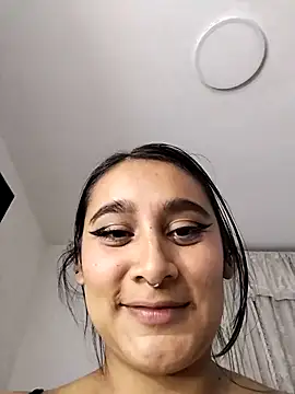 Snapshot of amira_moon18 chatting on 20, 2, 2026 amira moon18 online show from 20, 2, 2026