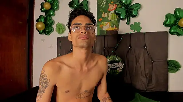 Gay Red Room online show from 28, 3, 2026