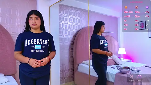 Khloe Moon online show from 17, 4, 2026