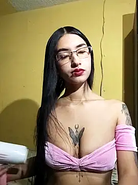 dark dreams  online show from 18, 3, 2026