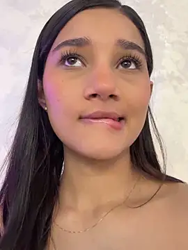 AlessiaVallmont online show from 10, 3, 2026