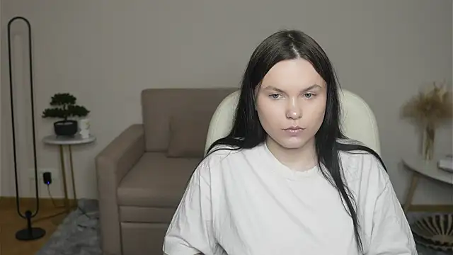 LeilaErcolani online show from 20, 2, 2026