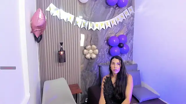 Snapshot of ScarletDollxxx chatting on 8, 5, 2026 ScarletDollxxx online show from 8, 5, 2026