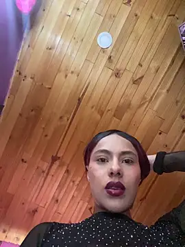 Snapshot of Emily-Fire chatting on 24, 2, 2026 Emily-Fire online show from 24, 2, 2026