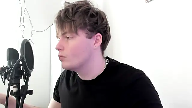  hetero online show from 25, 2, 2026