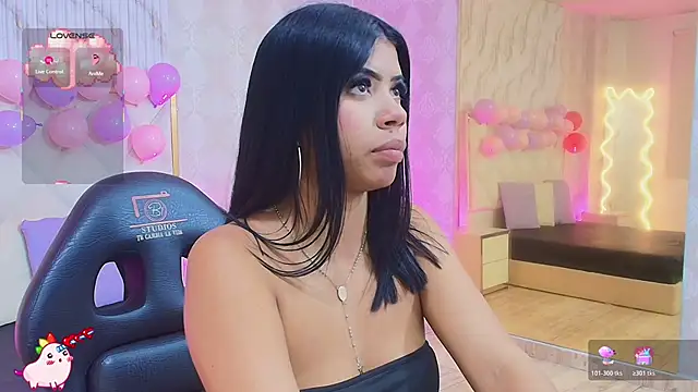 Snapshot of Scarleett_tay chatting on 26, 2, 2026 Scarleett tay online show from 26, 2, 2026