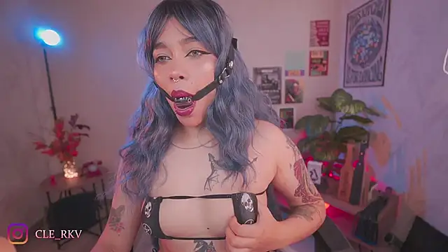 violette clerk1  online show from 21, 3, 2026