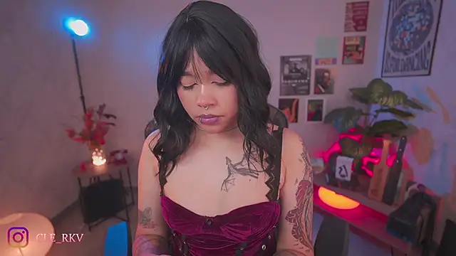 violette clerk1  online show from 5, 4, 2026