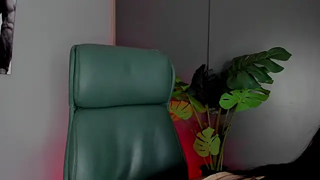 zara leee online show from 19, 3, 2026