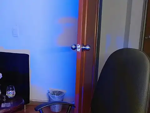 vickycat x online show from 17, 3, 2026