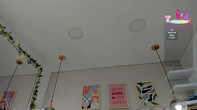 Mia Bailey  online show from 4, 6, 2026