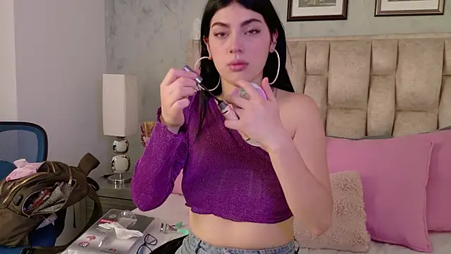 IsabellaRossi online show from 9, 4, 2026