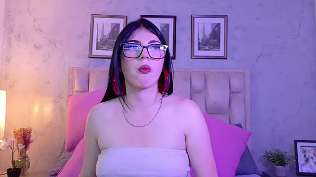 IsabellaRossi online show from 6, 5, 2026