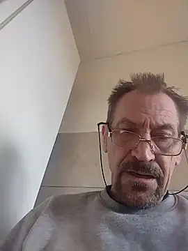 Costy601 online show from 10, 4, 2026