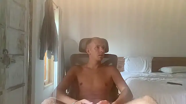 Anton blond online show from 18, 2, 2026