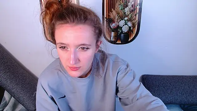 Snapshot of miay_here_ chatting on 8, 5, 2026 miay here online show from 8, 5, 2026