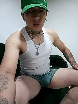 Valentino dominusSex online show from 8, 3, 2026