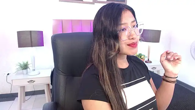 Snapshot of SweetMilie_gh chatting on 19, 2, 2026 SweetMilie gh online show from 19, 2, 2026