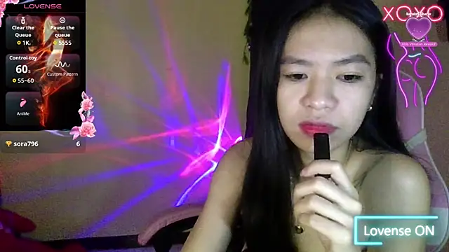 Luna Moonfang online show from 5, 5, 2026