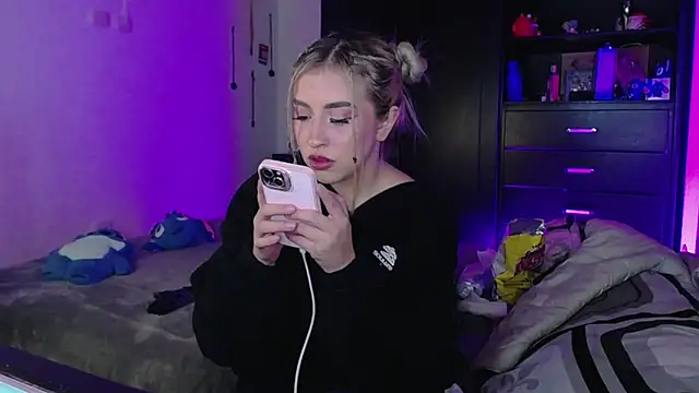 saradiazxxx online show from 16, 3, 2026