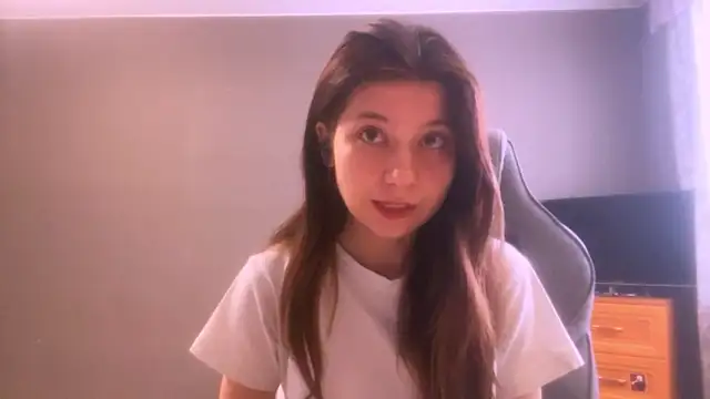 LunnaBliss online show from 9, 3, 2026