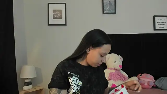 Snapshot of sabbrand0111 chatting on 27, 2, 2026 sabbrand0111 online show from 27, 2, 2026